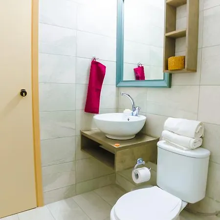 Happiness Apartment *