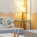 Happiness Χερσόνησος